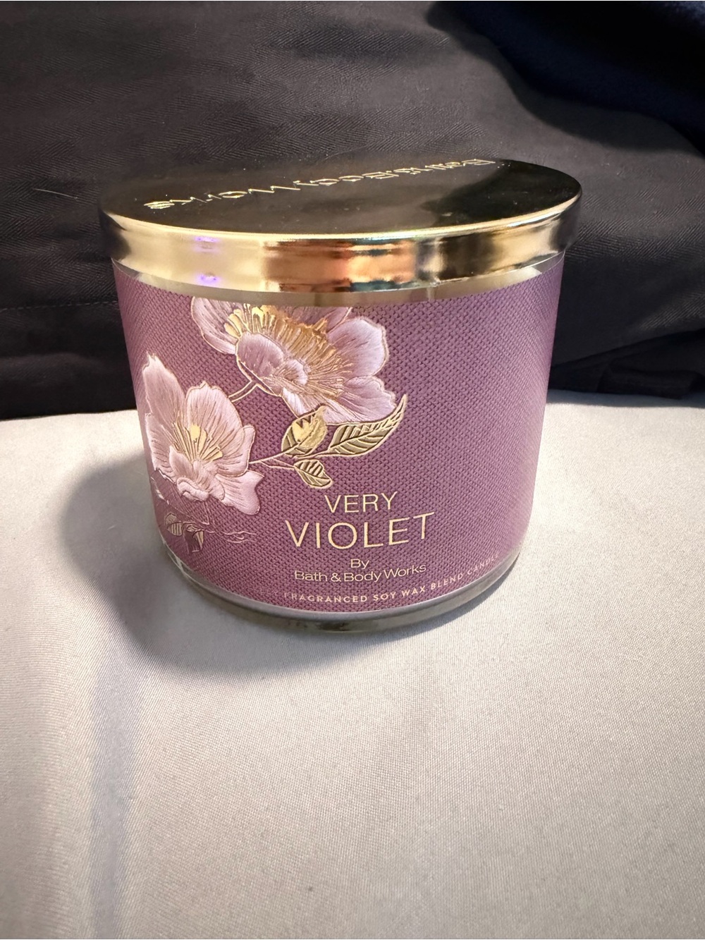 Bath & Body Works Very Violet Scented Candle